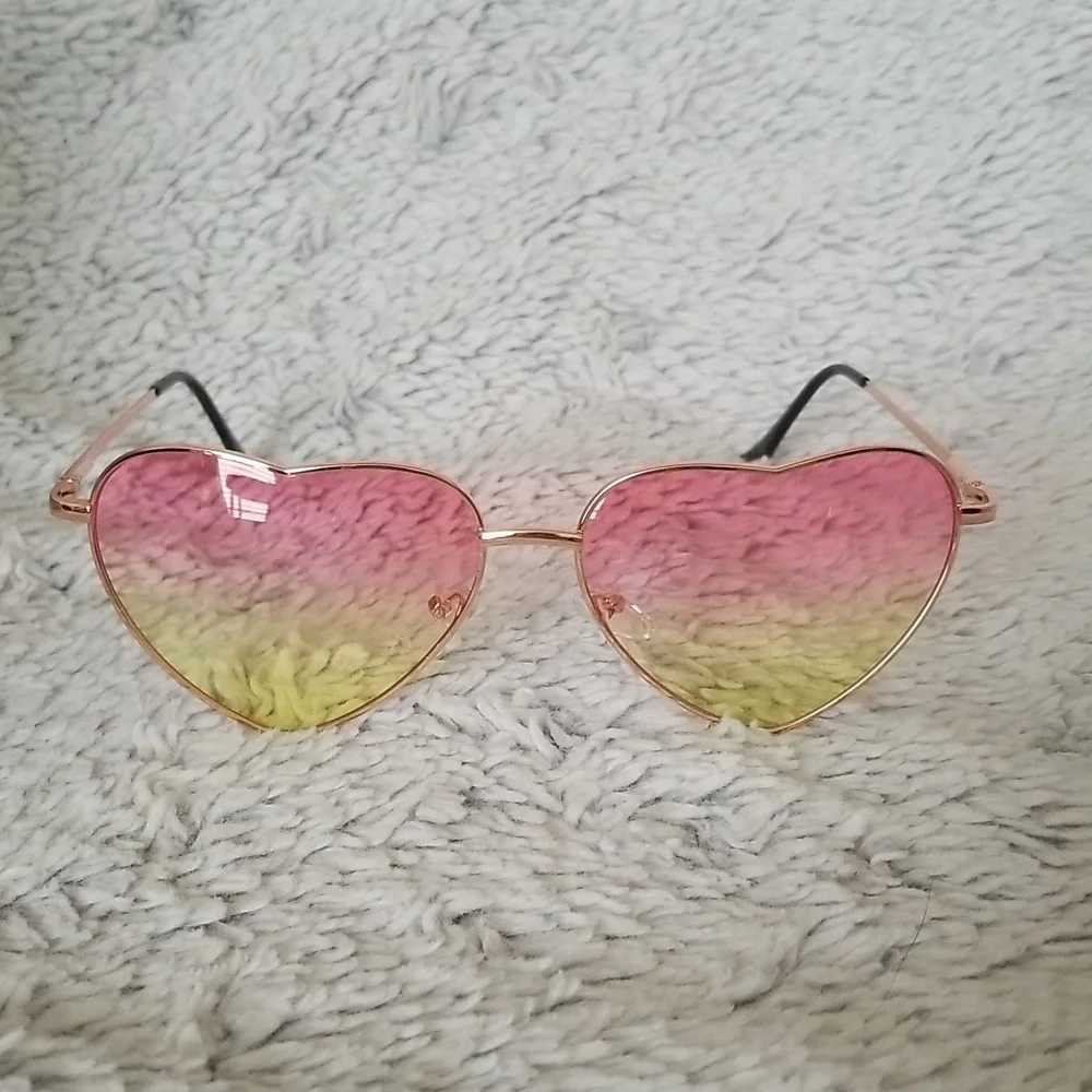Heart Shaped Metal Frame Sunglasses